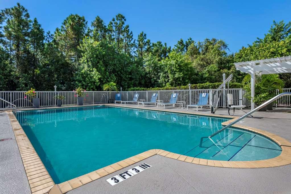 Comfort Inn & Suites Port Charlotte-Punta Gorda المرافق الصورة