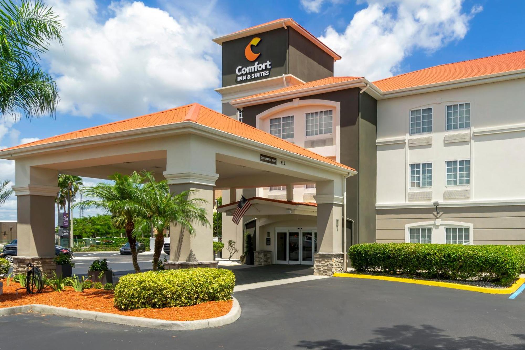 Comfort Inn & Suites Port Charlotte-Punta Gorda المظهر الخارجي الصورة