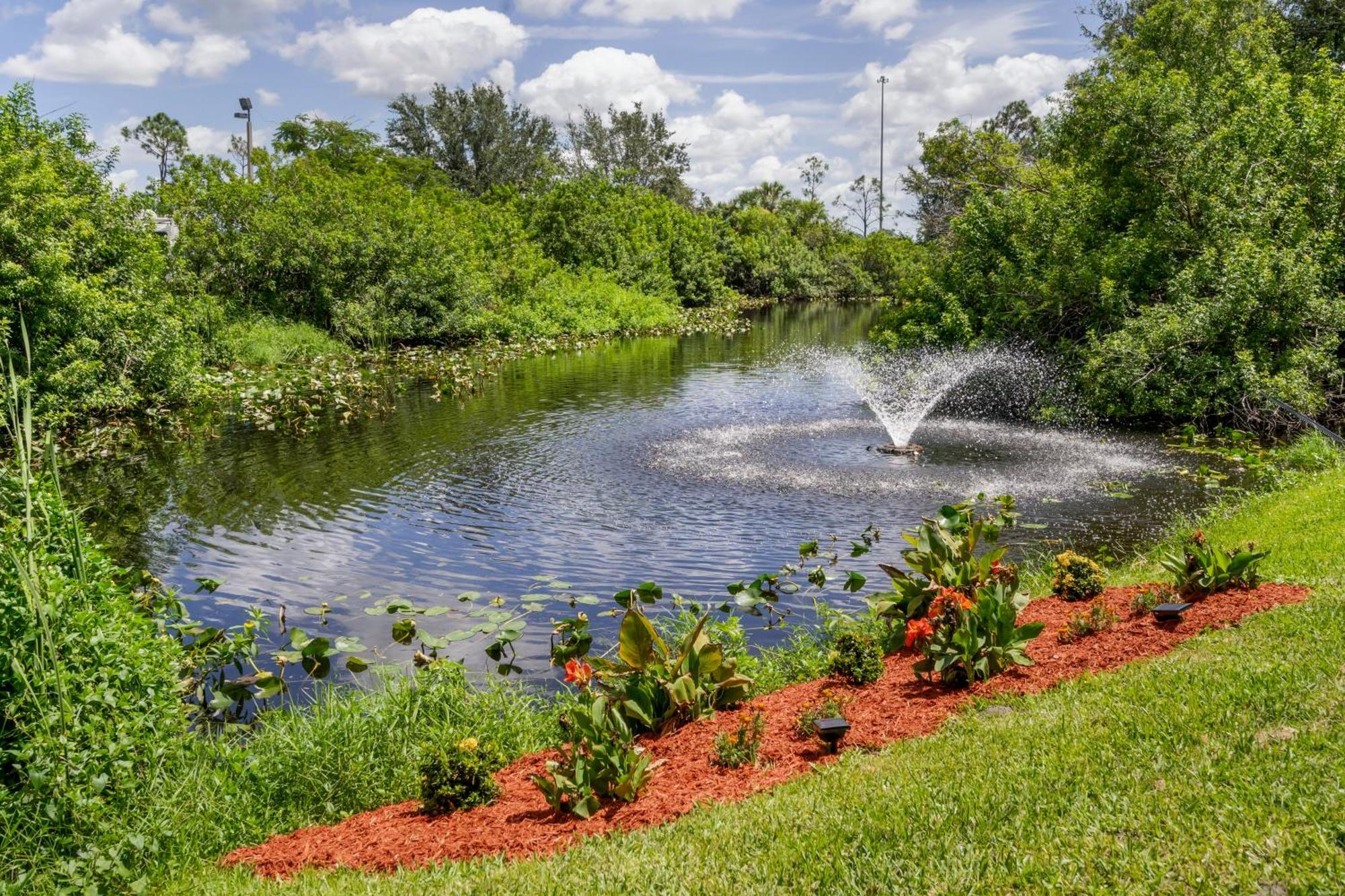 Comfort Inn & Suites Port Charlotte-Punta Gorda المظهر الخارجي الصورة
